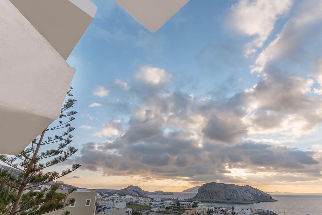 Yiannis Ηotel Фойникион Экстерьер фото